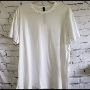 Lululemon The Fundamental Tee